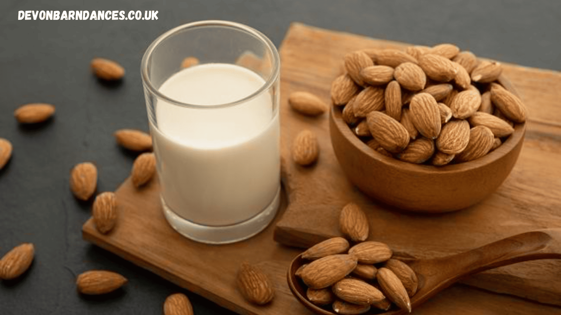 devonbarndances.co.uk